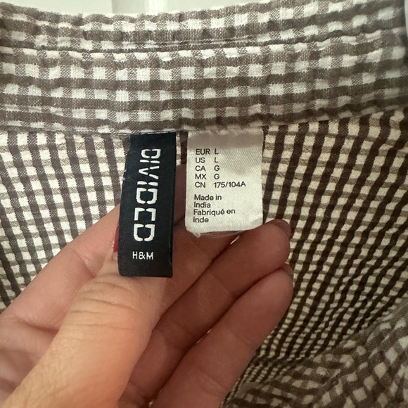 H&M Brown and White Checkered Shirt - Picture 2 of 4